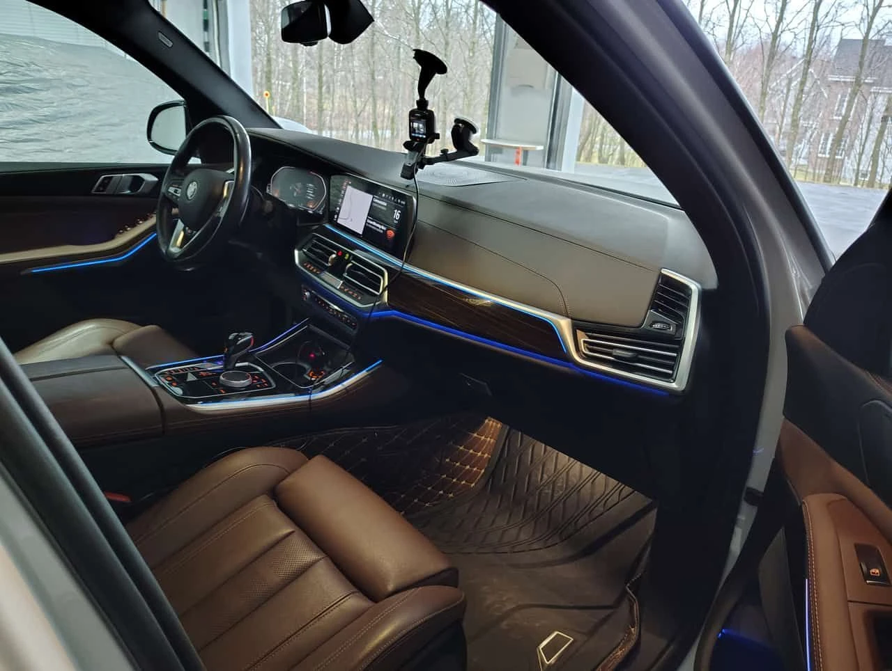 BMW X5 * XDRIVE40I * 2 КЛЮЧА* PANO* ПОДГРЕВИ* KEYLESS* CA, снимка 8 - Автомобили и джипове - 54230468