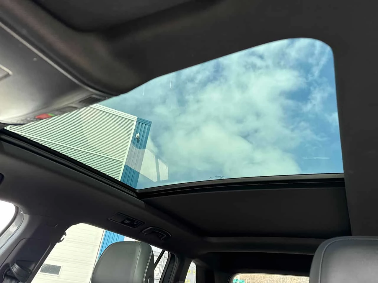 VW Tiguan | Comfortline R Line | ������� | �������� |  | Mobile.bg � ����������� 11