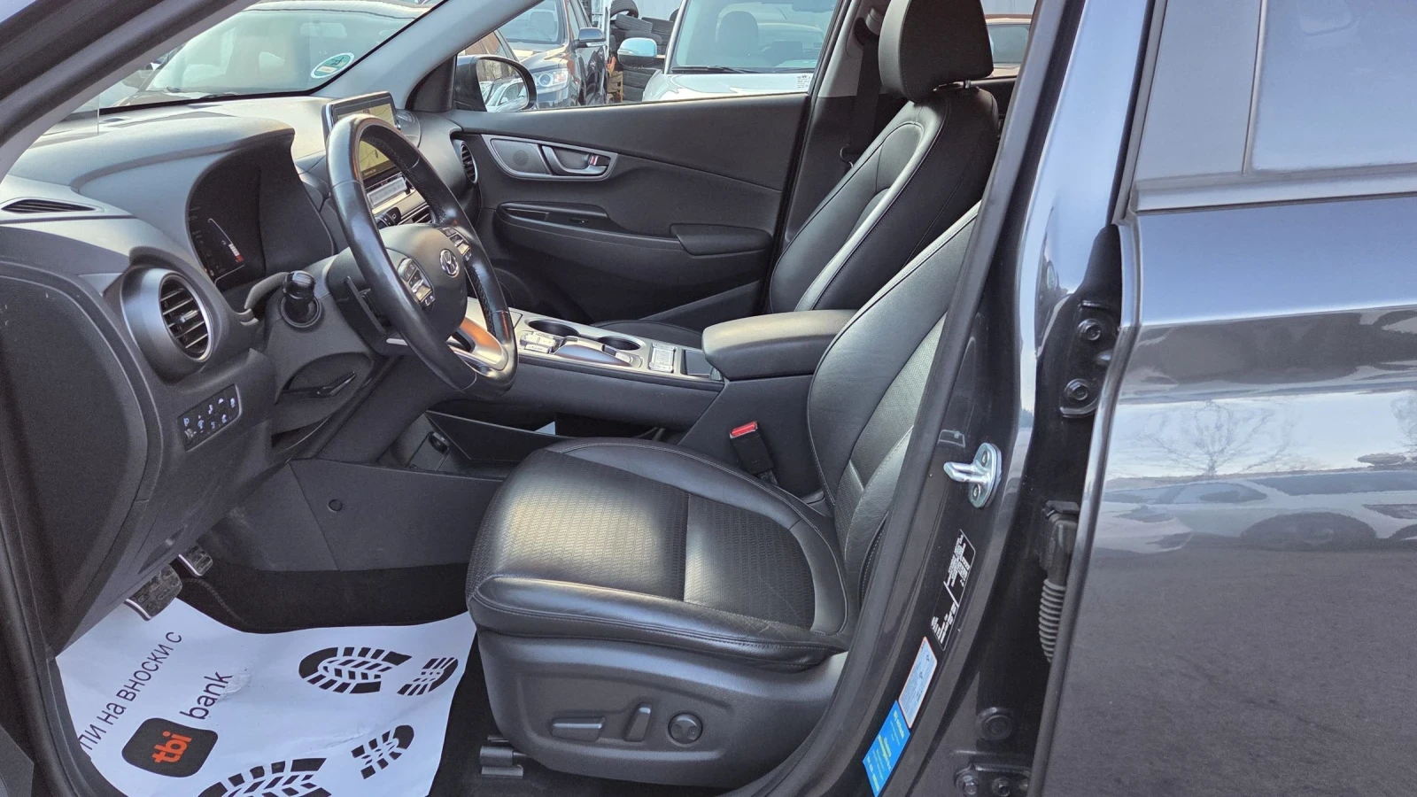 Hyundai Kona 64KWh/Premium/SOH95%, снимка 7 - Автомобили и джипове - 54650947