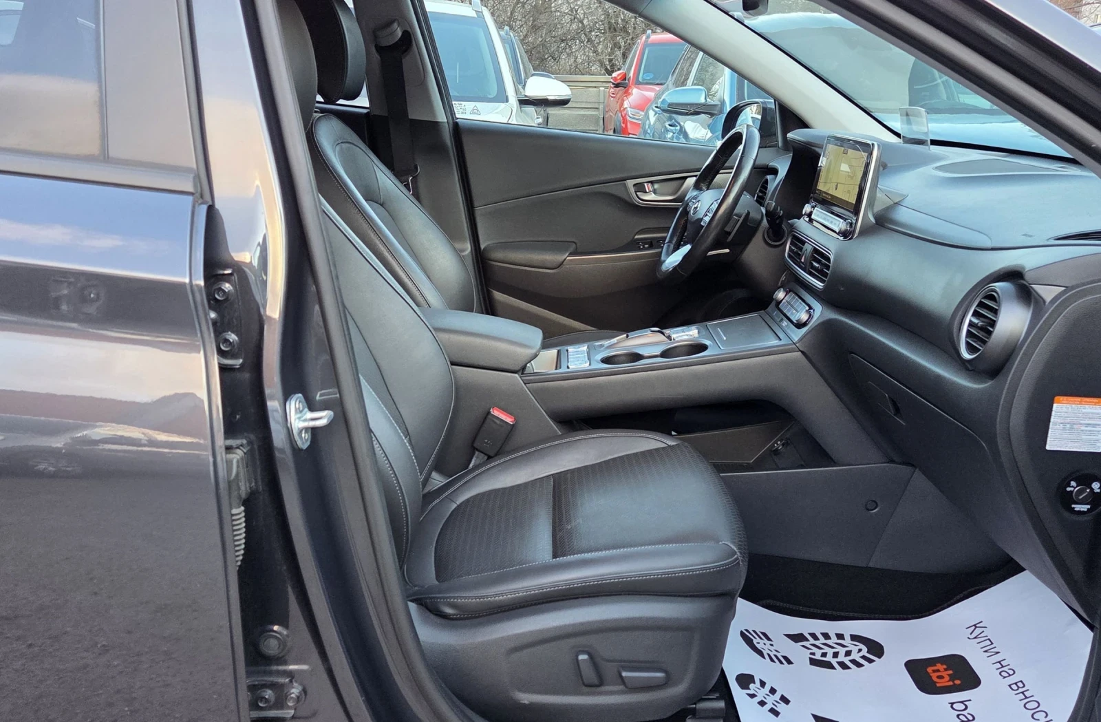 Hyundai Kona 64KWh/Premium/SOH95%, снимка 10 - Автомобили и джипове - 54650947