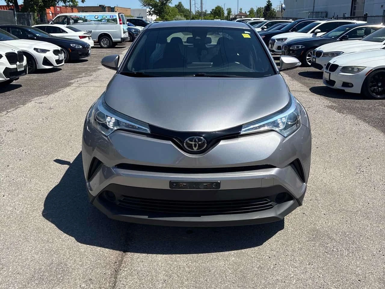 Toyota C-HR * XLE * CARFAX * ПОДРЕВИ * KEYLESS * АВТОКРЕДИТ, снимка 6 - Автомобили и джипове - 54775583
