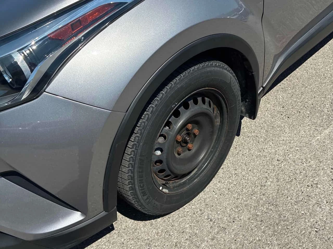 Toyota C-HR * XLE * CARFAX * ПОДРЕВИ * KEYLESS * АВТОКРЕДИТ, снимка 7 - Автомобили и джипове - 54775583