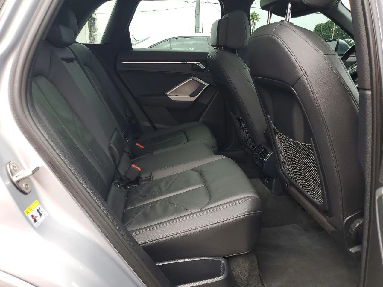 Audi Q3 2.0TFSI QUATTRO| ПАНО| ПОДГРЕВ| KEYLESS, снимка 11 - Автомобили и джипове - 54885887