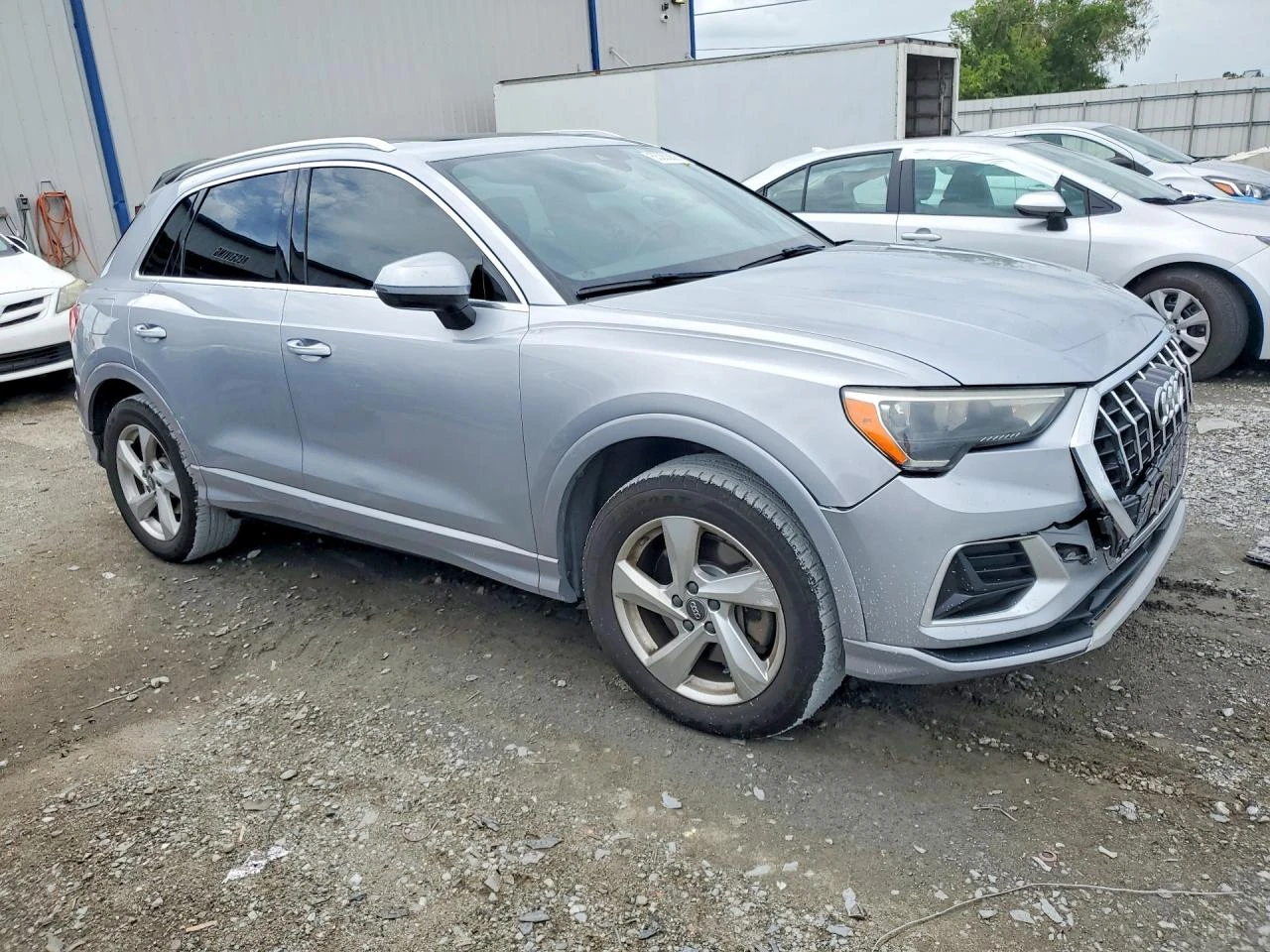 Audi Q3 2.0TFSI QUATTRO| ПАНО| ПОДГРЕВ| KEYLESS, снимка 3 - Автомобили и джипове - 54885887