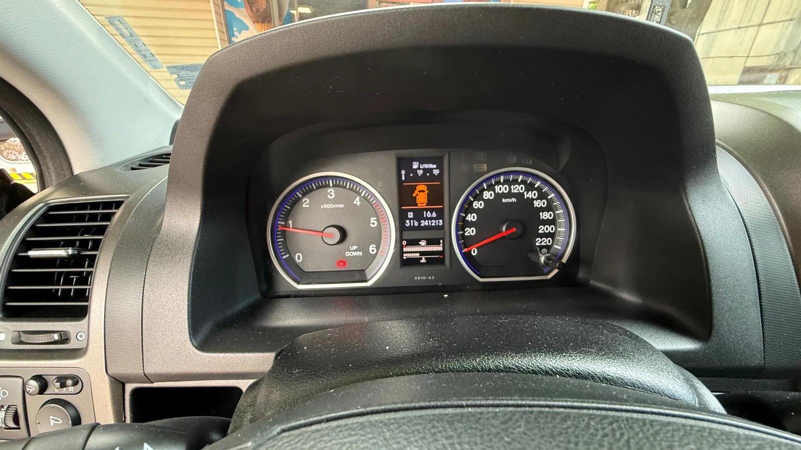 Honda Cr-v, снимка 6 - Автомобили и джипове - 54939844