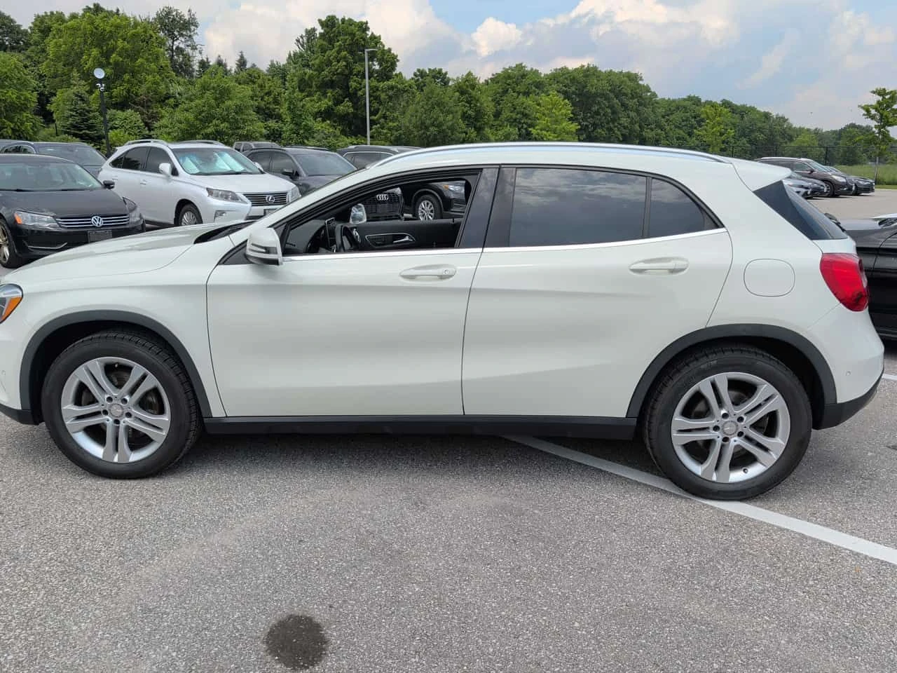 Mercedes-Benz GLA 250 4MATIC/АВТОФИНАНСИРАНЕ/ПОДГРЕВИ, снимка 3 - Автомобили и джипове - 55073469
