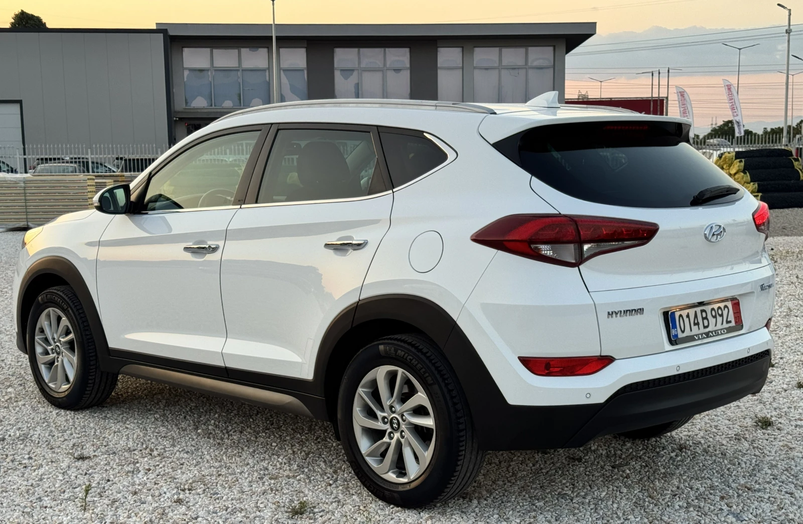 Hyundai Tucson 1.7 CRDI Xpossible 135000KM ТОП СЪСТОЯНИЕ, снимка 3 - Автомобили и джипове - 55560253