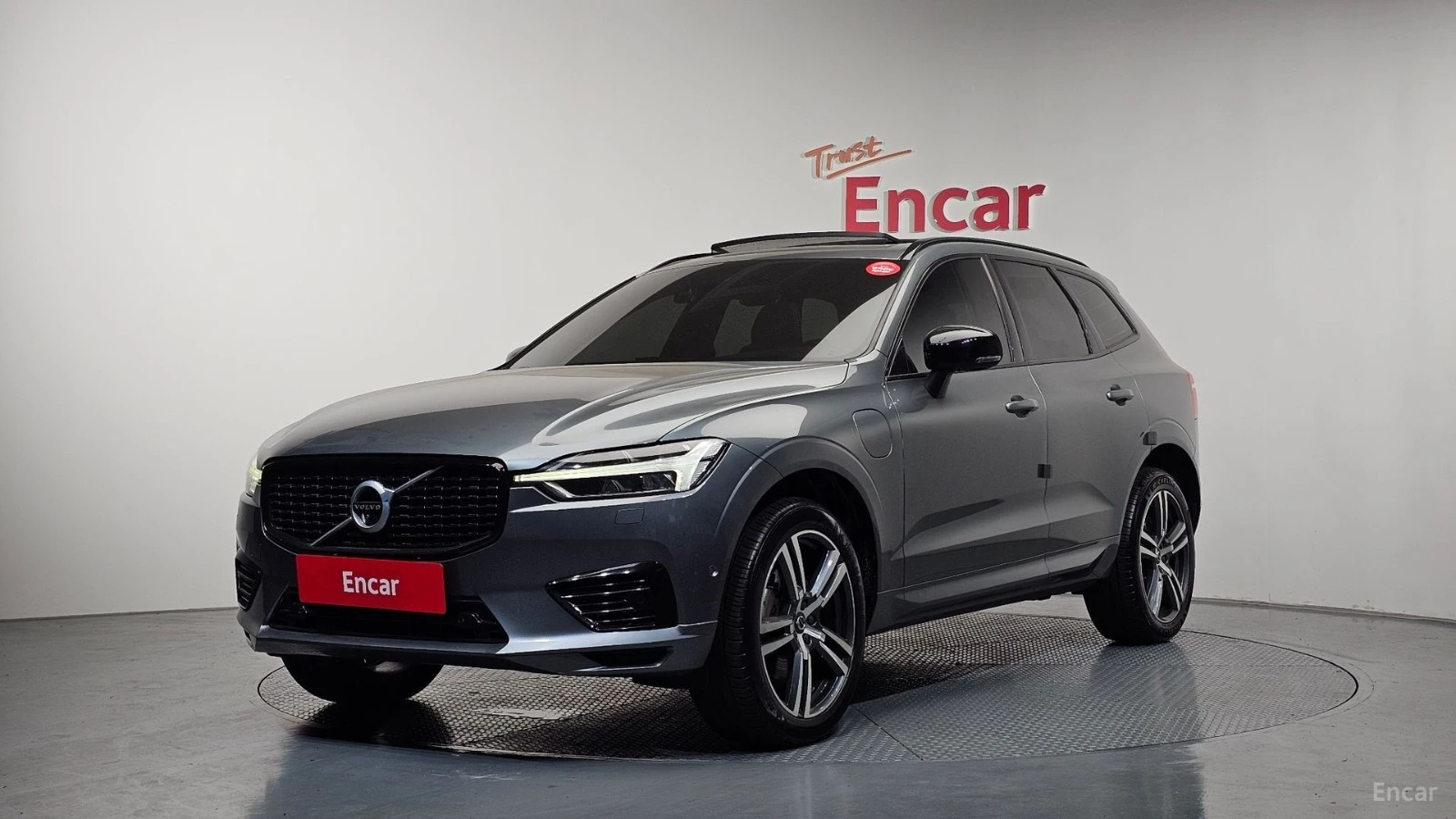 Volvo XC60 * T8* R* ПАНО* KEYLESS* Camera* ПОДГРЕВ* 