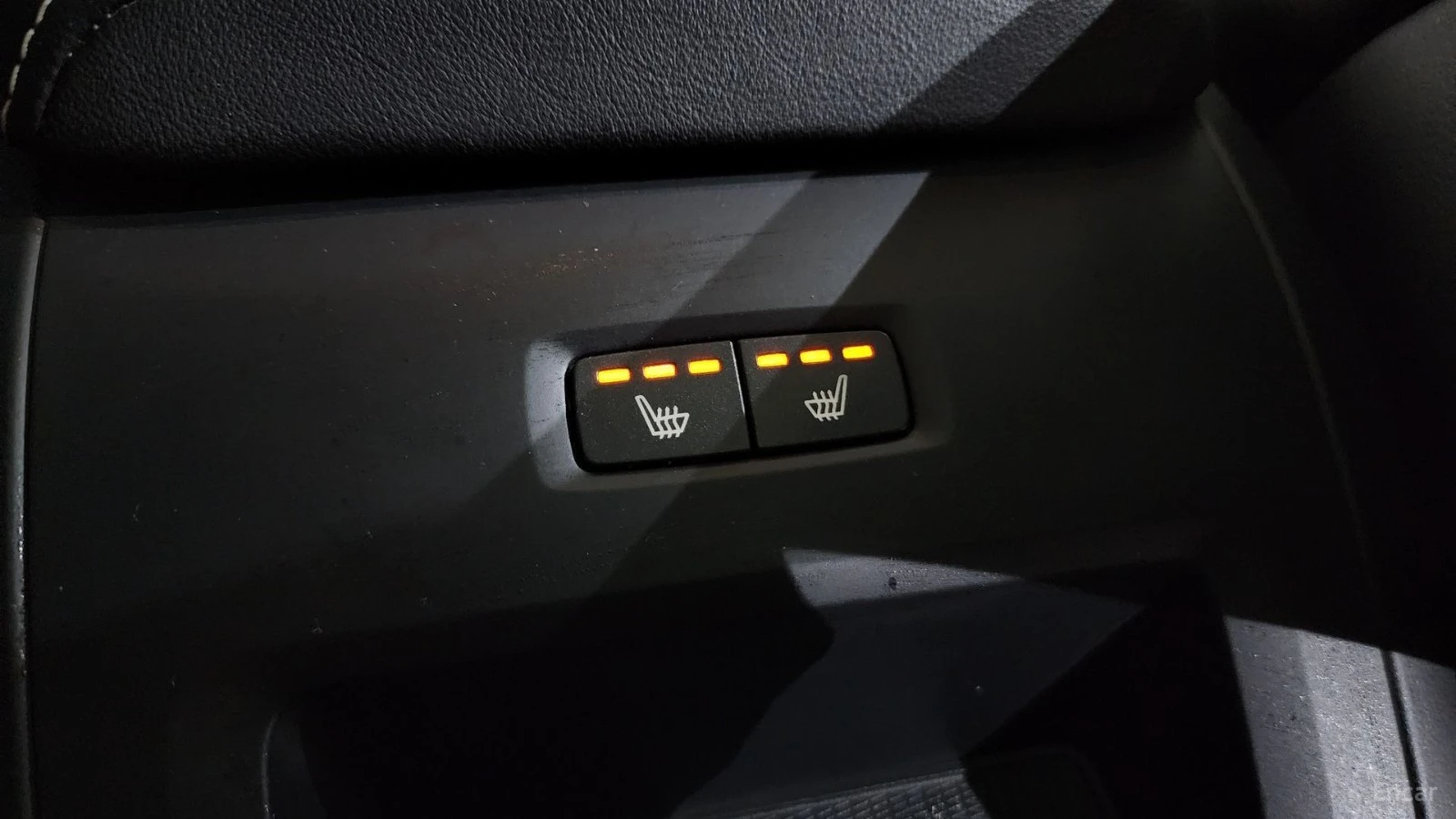 Volvo XC60 * T8* R* ПАНО* KEYLESS* Camera* ПОДГРЕВ* , снимка 17 - Автомобили и джипове - 55573241