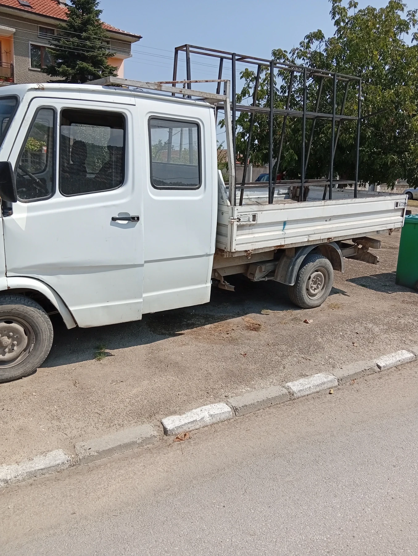 Mercedes-Benz 210, снимка 2 - Бусове и автобуси - 55785925