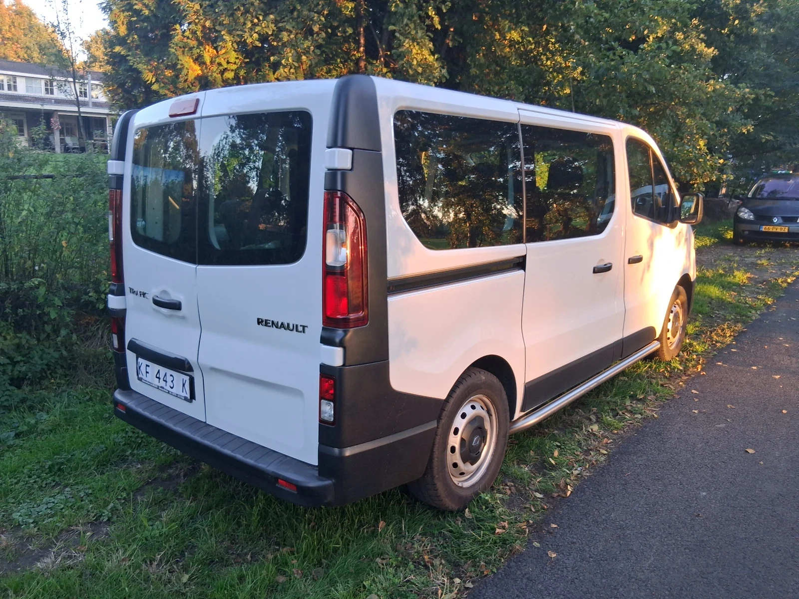 Renault Trafic 1.6 evro 6, снимка 2 - Бусове и автобуси - 56488008