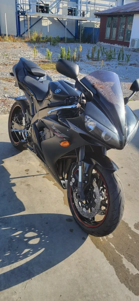  Yamaha YZF-R1