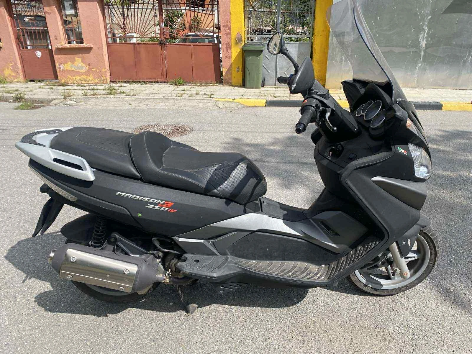 Malaguti Madison 250сс - изображение 4