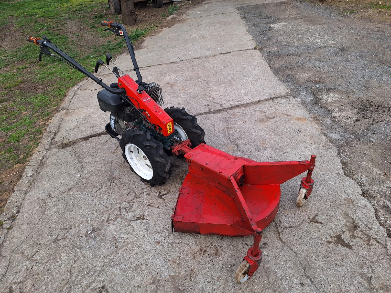 Сенокосачка BCS Мулчираща тава с мотоблок Goldoni 9к.с., снимка 3 - Селскостопанска техника - 30289373