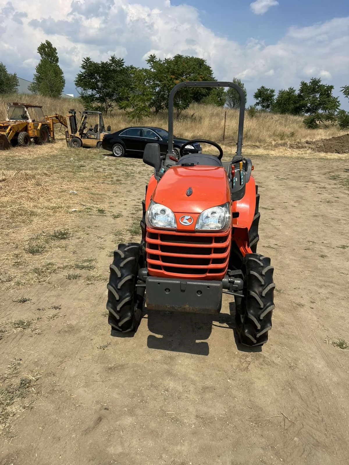 Трактор Kubota  - изображение 4