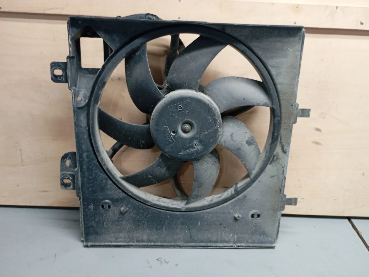 ����� ������� �3 1.6� | Mobile.bg � ����������� 1