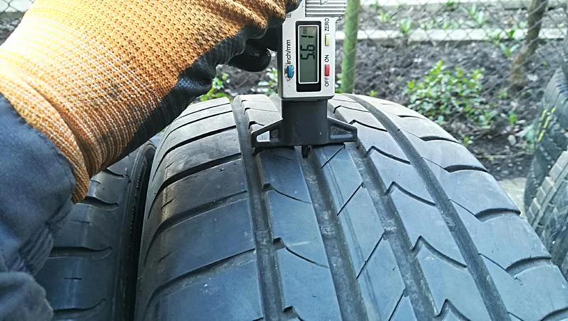 Гуми Летни 215/60R16, снимка 3 - Гуми и джанти - 25323427