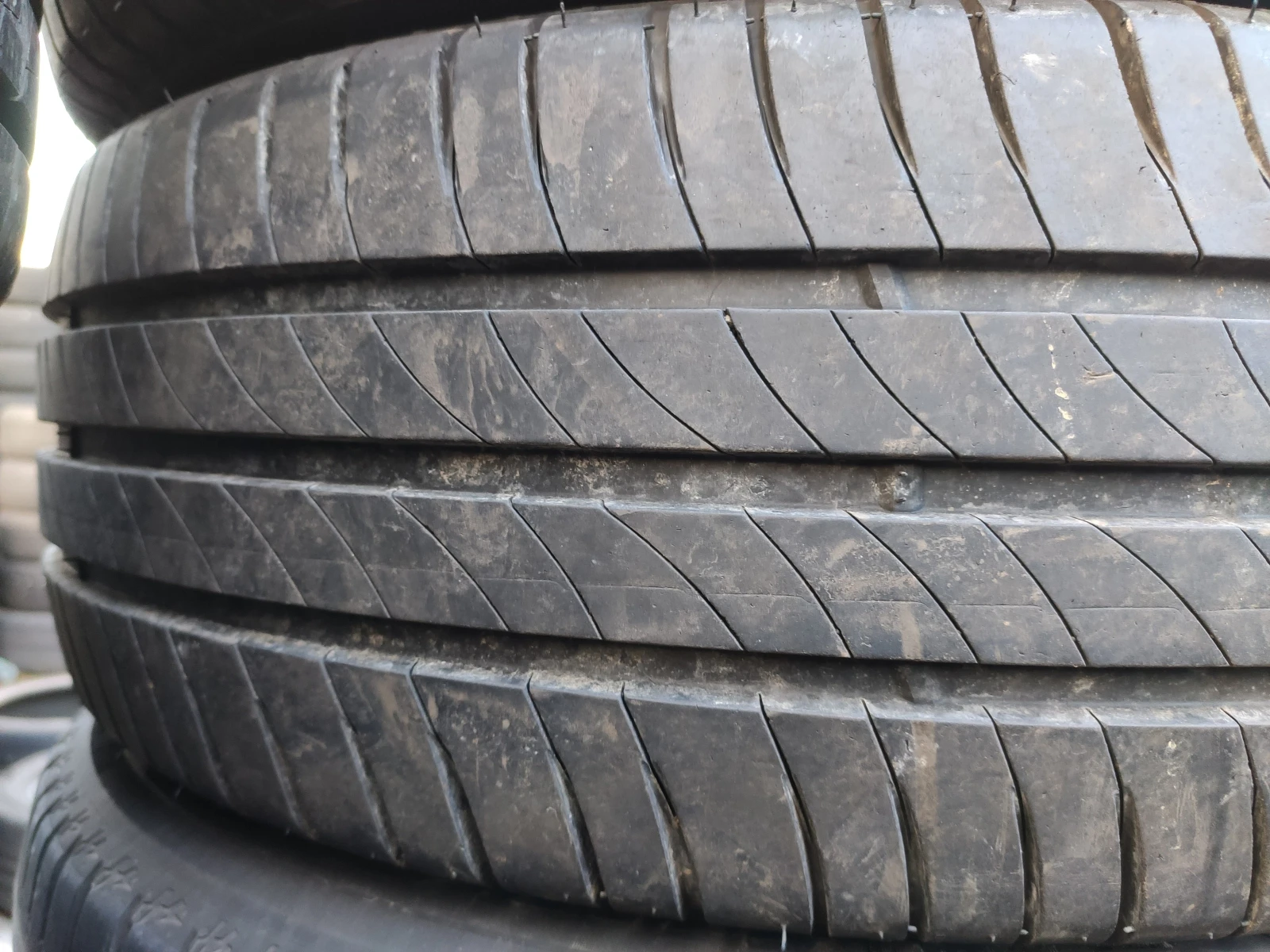 Гуми Летни 235/65R16, снимка 4 - Гуми и джанти - 54174144