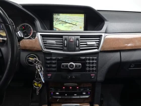 Mercedes-Benz E 300 3.5 Automatic, снимка 11