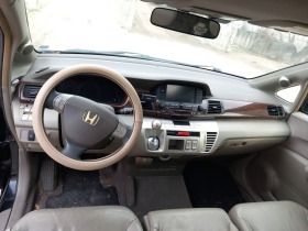 Honda Fr-v, снимка 6 - Автомобили и джипове - 45374238