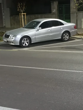 Mercedes-Benz E 320 E 320 4 matik, снимка 11