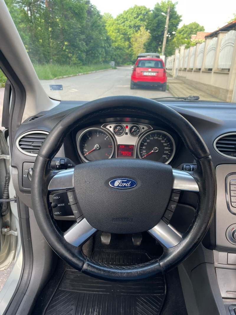 Ford Focus, снимка 11 - Автомобили и джипове - 45791070