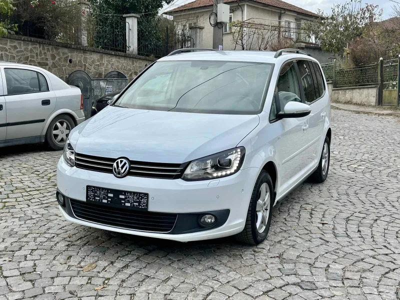 VW Touran, снимка 1 - Автомобили и джипове - 48295119