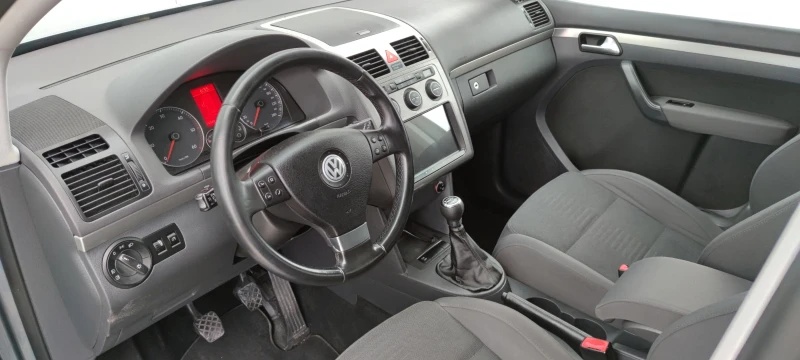 VW Touran 1.9TDI* 105к.с* , снимка 13 - Автомобили и джипове - 49236201