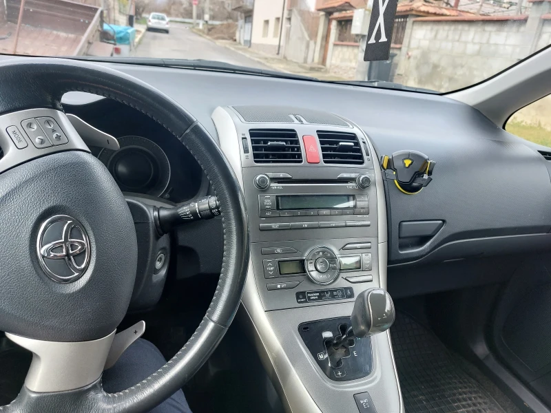 Toyota Auris 1.6, 128 к.с, бензин, автоматик , снимка 7 - Автомобили и джипове - 49424317