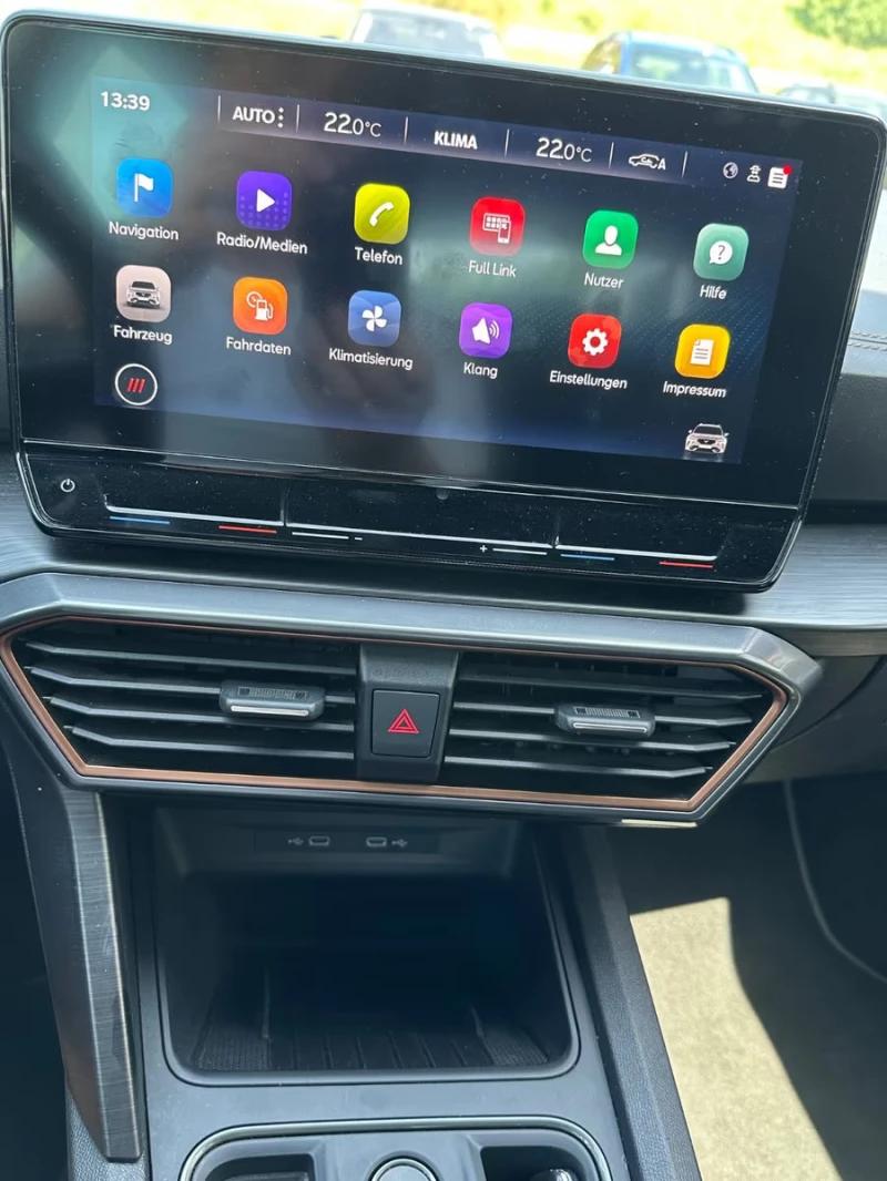 Cupra Formentor 1.5TSI/150HP/NAVI/360/LED/KLESS/DIGI/400g, снимка 11 - Автомобили и джипове - 51911595