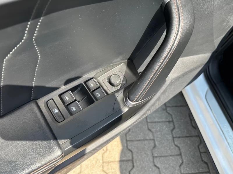 Cupra Formentor 1.5TSI/150HP/NAVI/360/LED/KLESS/DIGI/400g, снимка 12 - Автомобили и джипове - 51911595