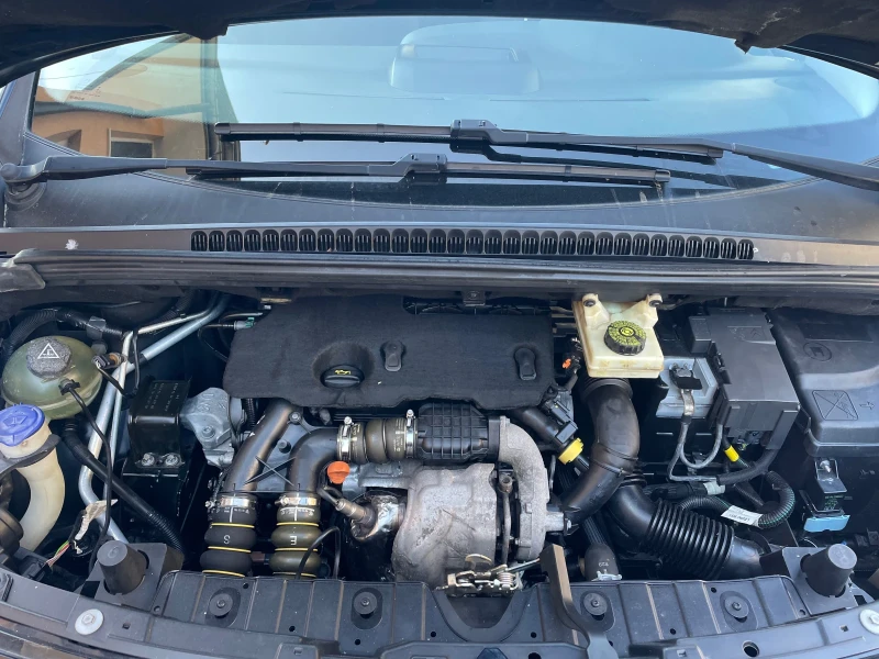 Peugeot 3008 1.6 HDI 112кс , снимка 16 - Автомобили и джипове - 52254865