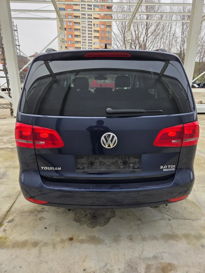 VW Touran 2.0 TDI, снимка 6 - Автомобили и джипове - 52860362