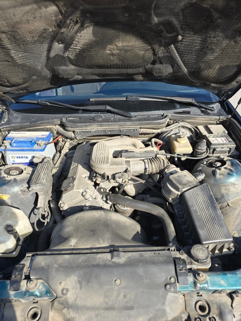 BMW 318, снимка 13 - Автомобили и джипове - 52530530