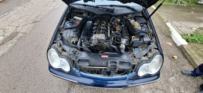 Mercedes-Benz C 220 2.2CDI-150 FACE, снимка 12 - Автомобили и джипове - 52502580