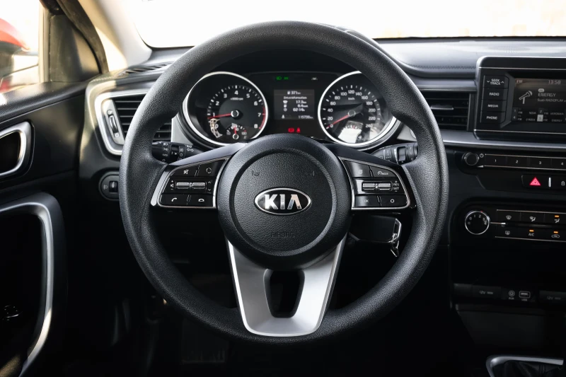 Kia Ceed 1.4, снимка 9 - Автомобили и джипове - 52774705
