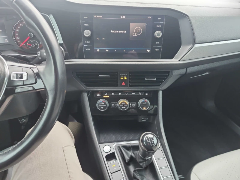 VW Jetta CARFAX* АВТОФИНАНСИРАНЕ* БЕЗ ПЪРВОНАЧАЛНА ВНОСКА* , снимка 8 - Автомобили и джипове - 52787750