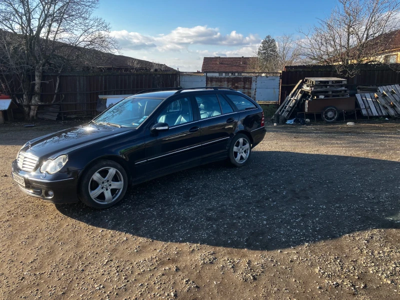 Mercedes-Benz C 220, снимка 4 - Автомобили и джипове - 53427779
