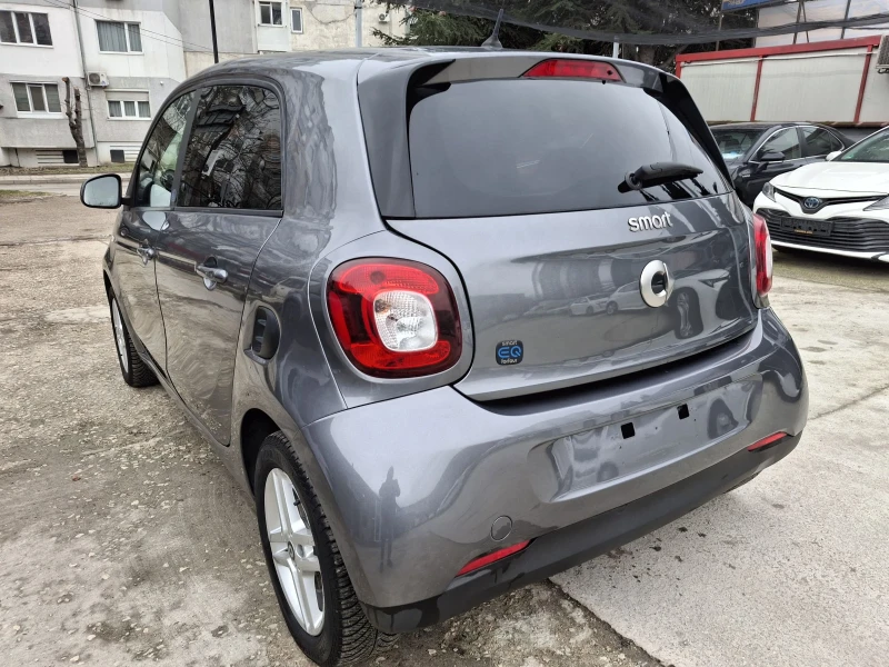 Smart Forfour EQ Фейслифт, снимка 6 - Автомобили и джипове - 53574562