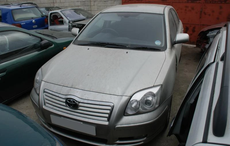 Toyota Avensis D4D, снимка 2 - Автомобили и джипове - 47128079