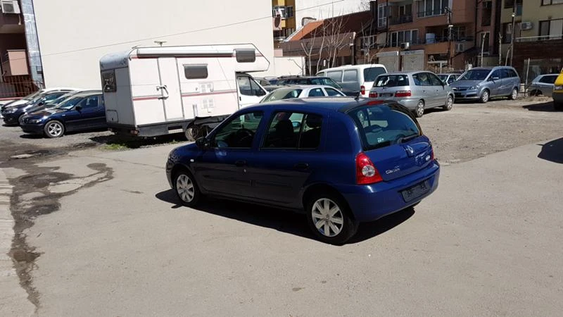 Renault Clio 12i GAZ, снимка 6 - Автомобили и джипове - 21212146