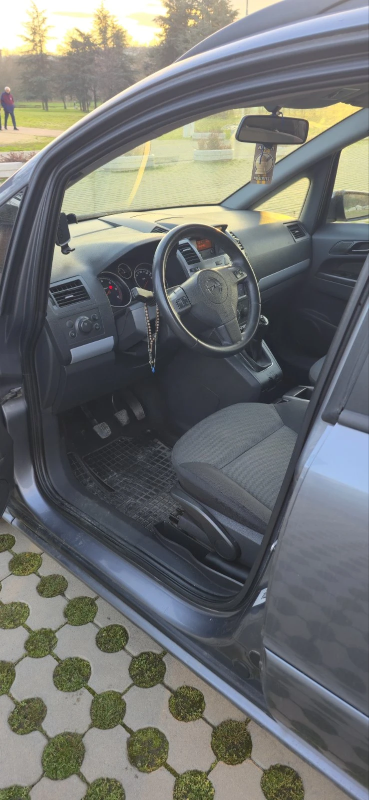 Opel Zafira  - изображение 10