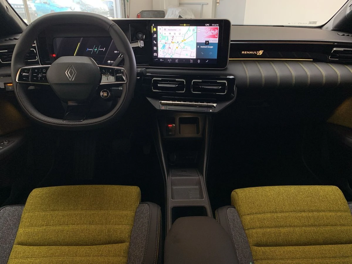 Renault 5 * DISTRONIC* LED* CARPLAY* CAM* CCS*  | Mobile.bg   15