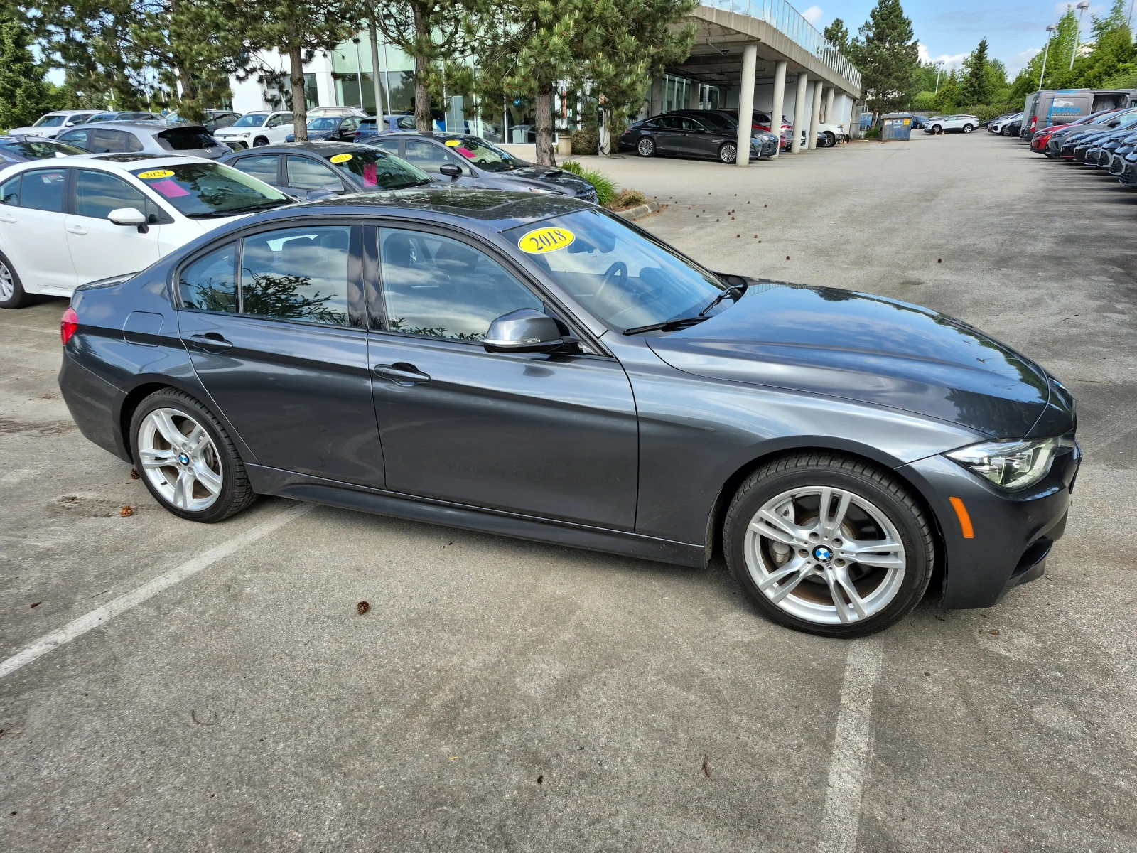 BMW 330 xDrive* CARFAX* ОПЦИЯ ЗА ФИНАНСИРАНЕ*  - изображение 3