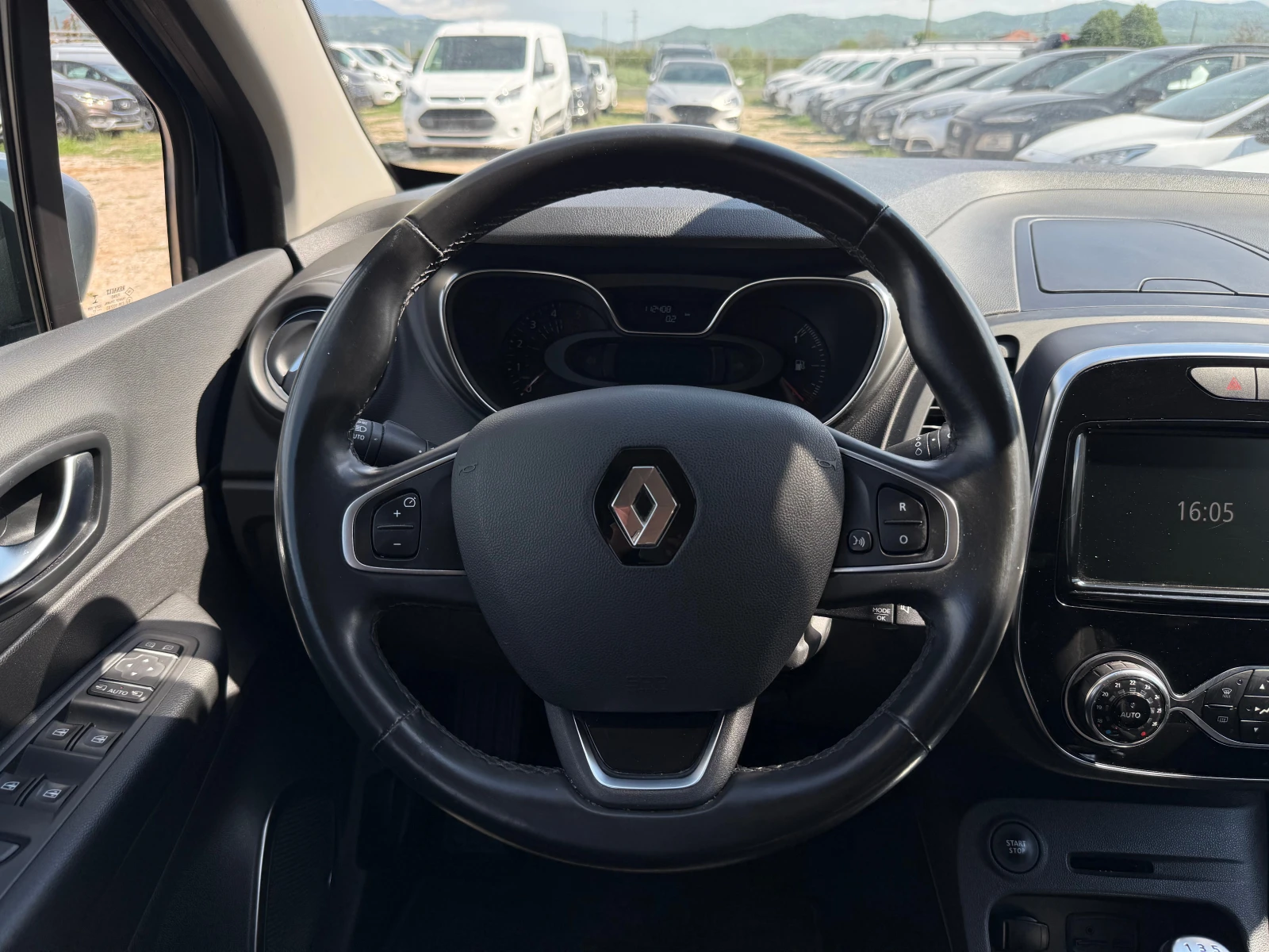 Renault Captur 1.5d/R-Link/LED/NAV/PDC/Service book/Euro6 - изображение 10
