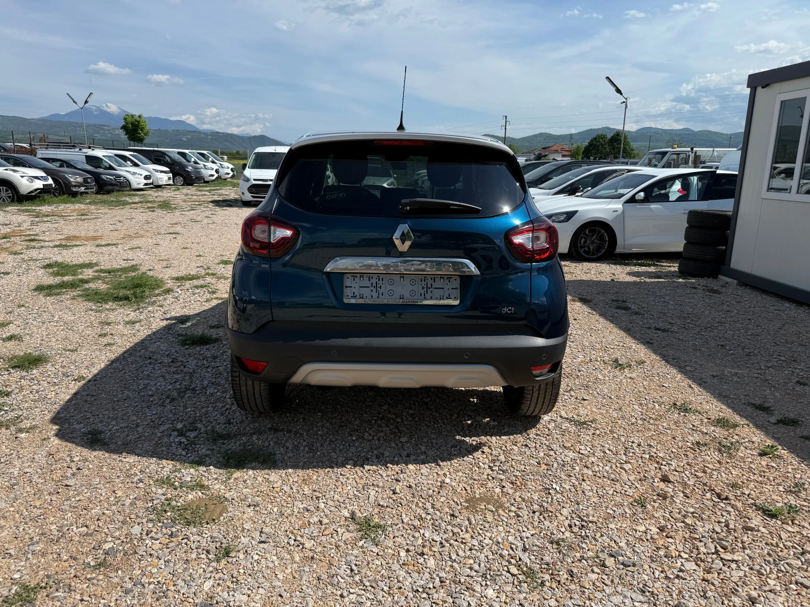 Renault Captur 1.5d/R-Link/LED/NAV/PDC/Service book/Euro6 - изображение 3