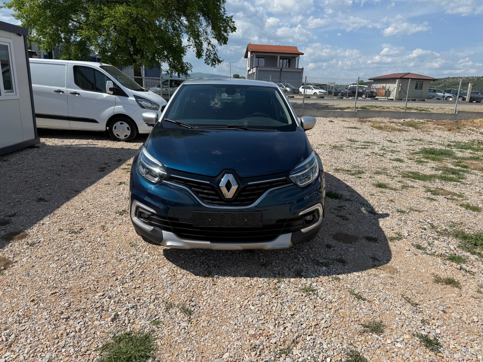 Renault Captur 1.5d/R-Link/LED/NAV/PDC/Service book/Euro6 - изображение 6