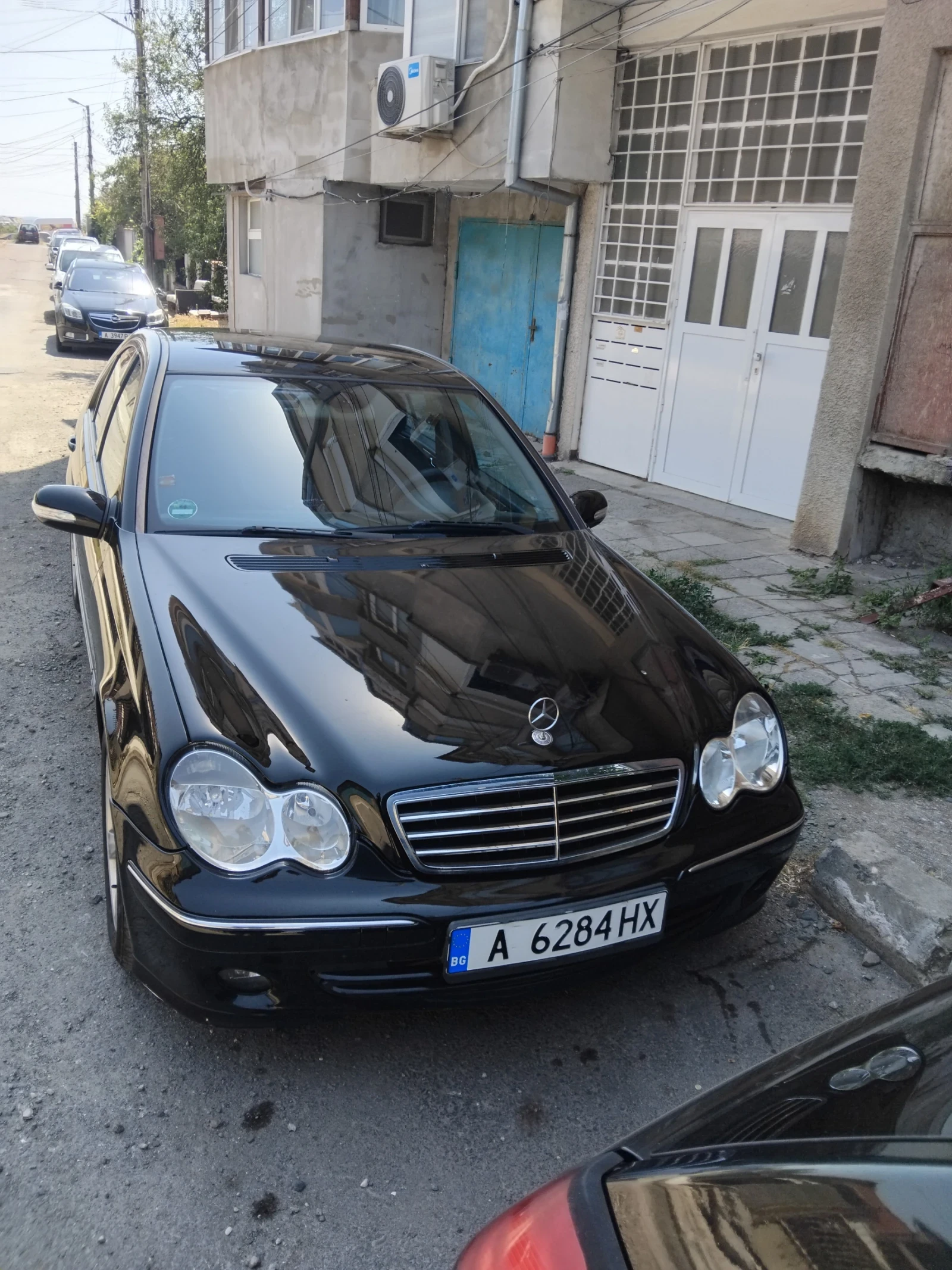 Mercedes-Benz C 180  - изображение 7