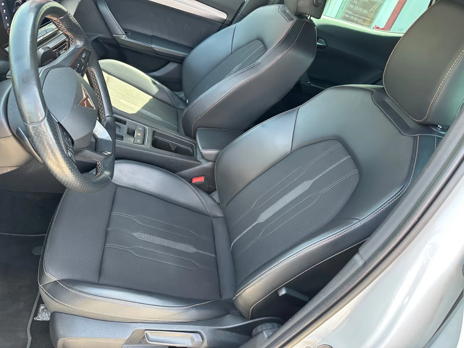 Cupra Formentor 1.5TSI/150HP/NAVI/360/LED/KLESS/DIGI/400g - изображение 6
