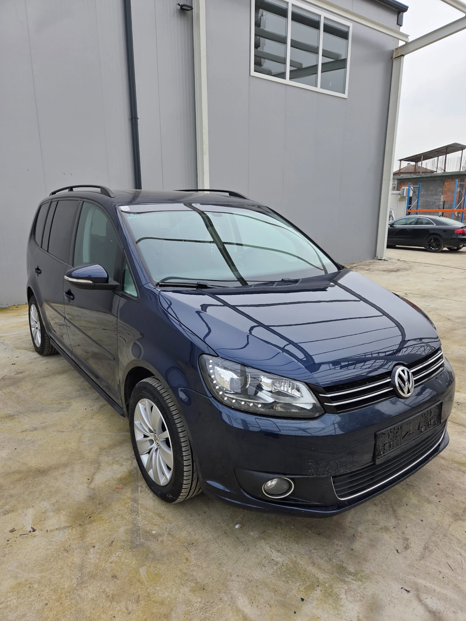 VW Touran 2.0 TDI - изображение 3